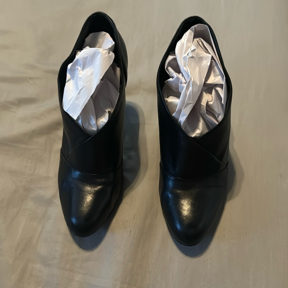 Women’s Mule Shoe 8 Black